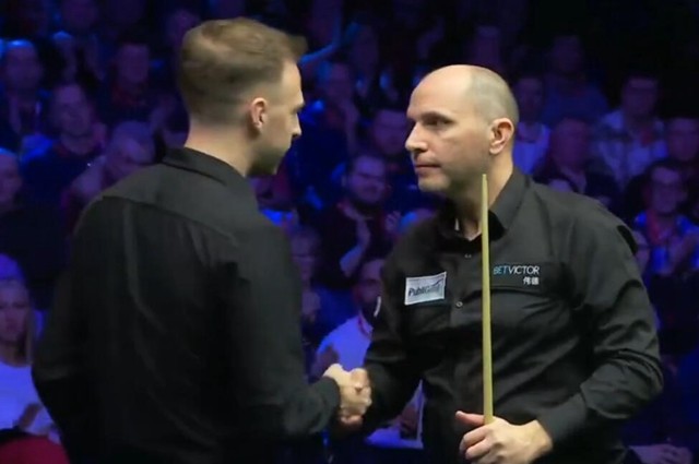 彻底压制了 彻底压制了