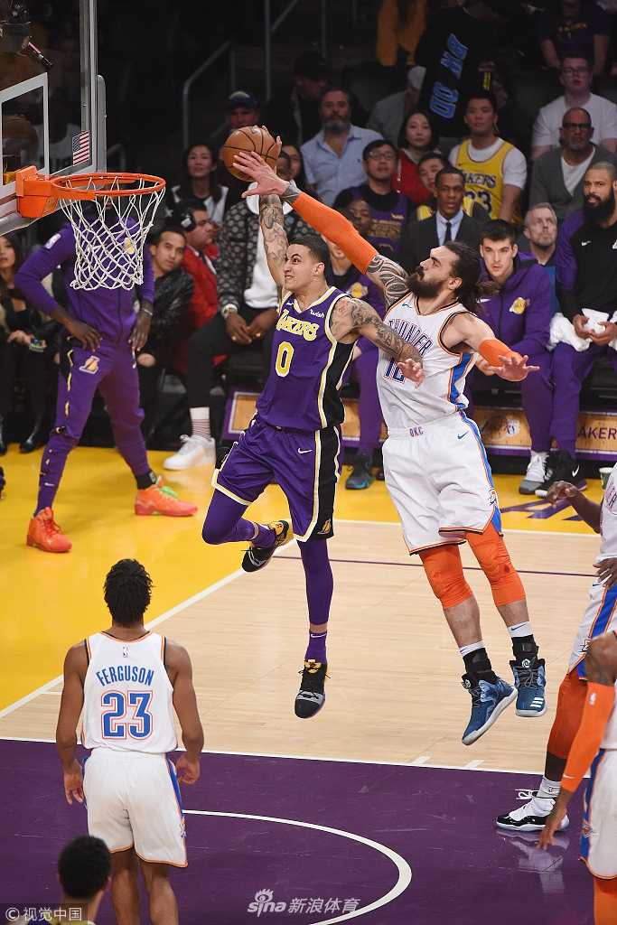 向这位年轻 向这位年轻