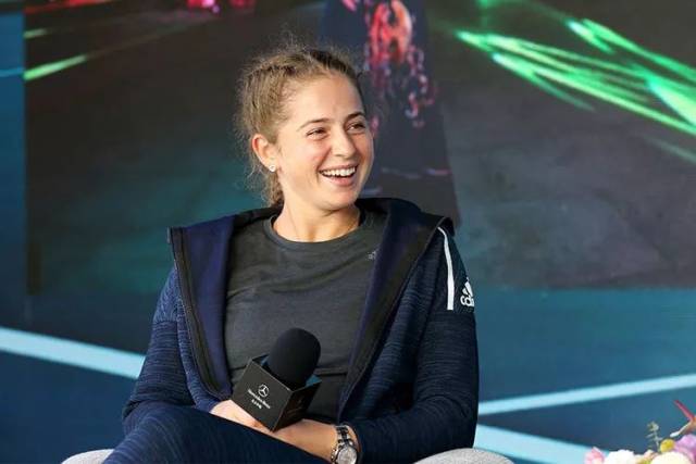 格与年轻时 格与年轻时